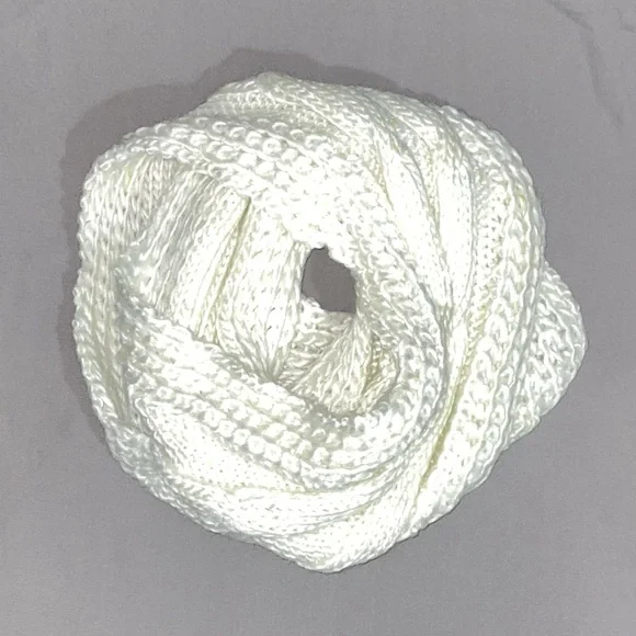 White Infinity Scarf - Picture 6 of 6